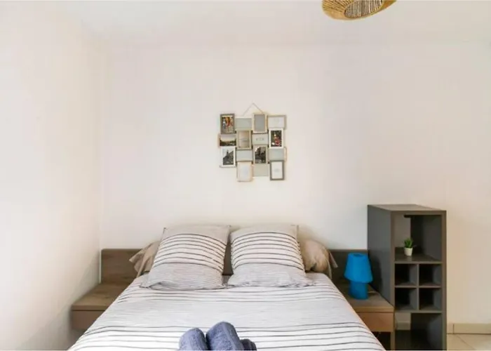 Appartement T2 40 M2 - Tout Equipe Et Calme