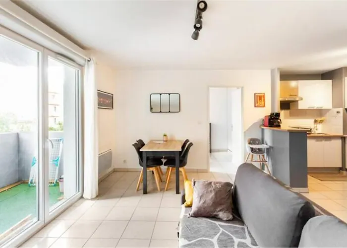 Appartement T2 40 M2 - Tout Equipe Et Calme